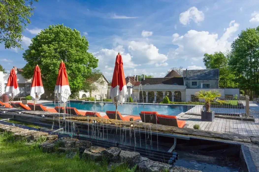 Chateau de Courban et SPA 8