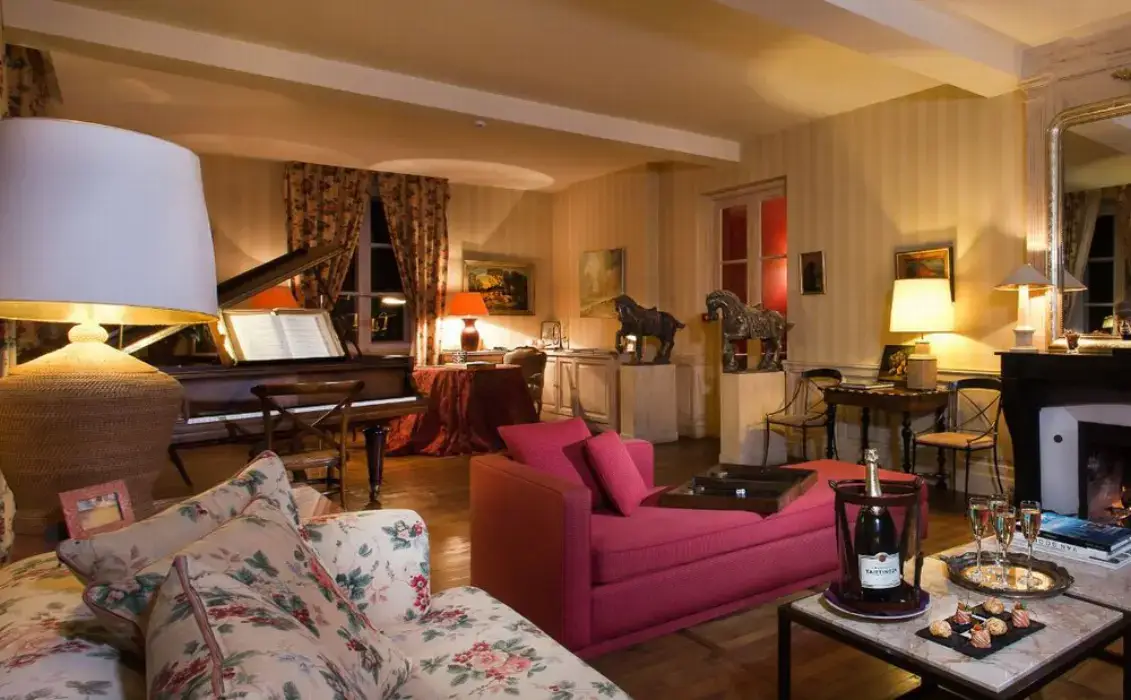 Chateau de Courban et SPA 20