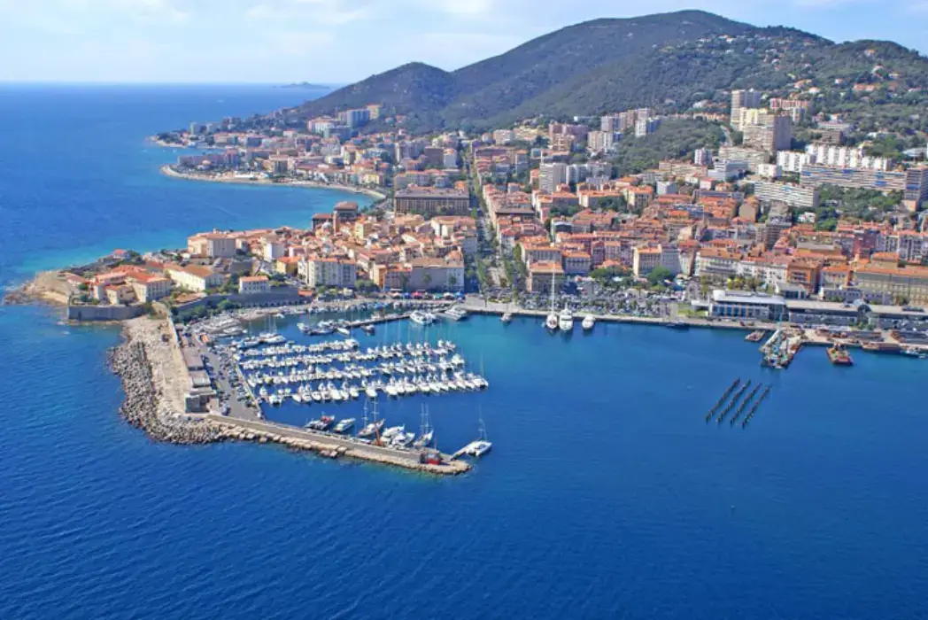Napoleon Ajaccio 5