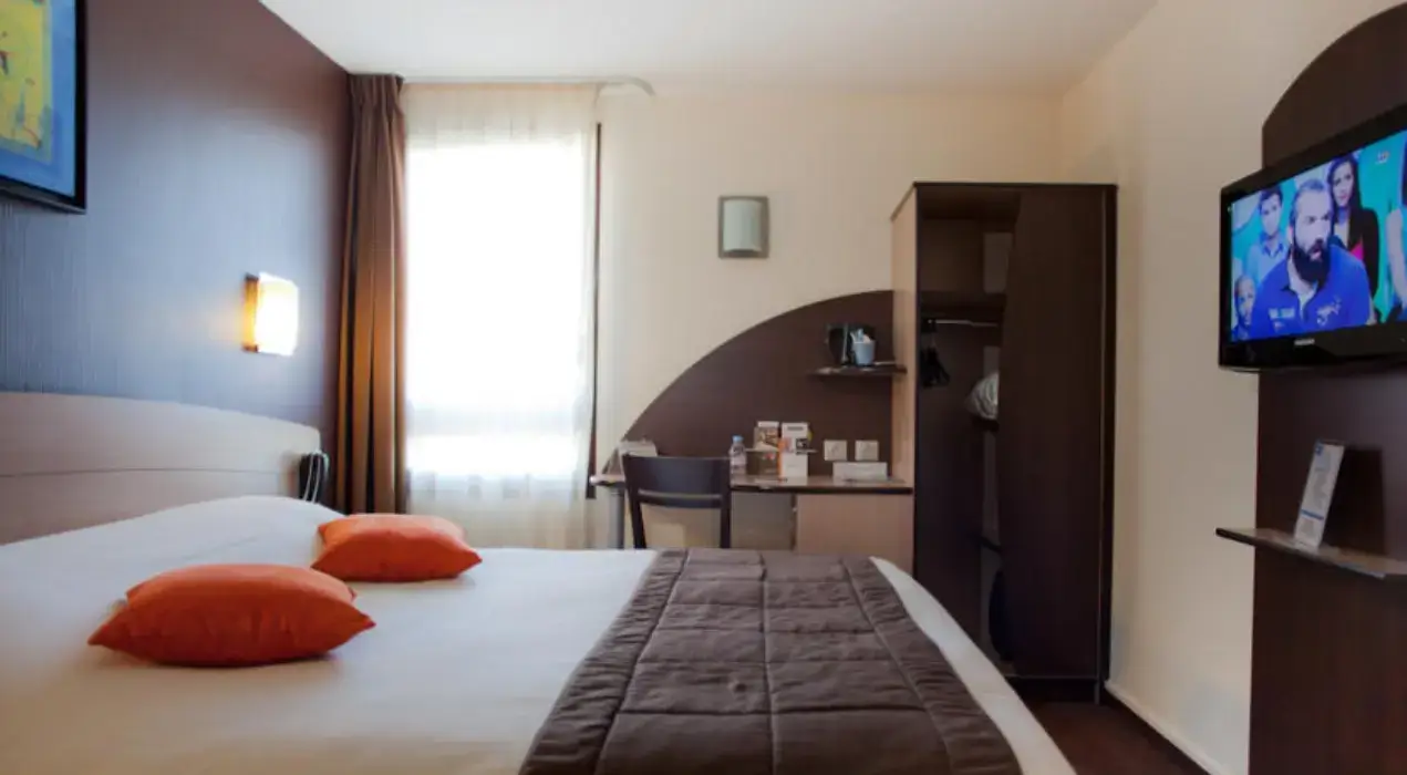 Kyriad Niort 9