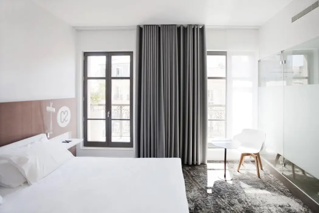 C2 Hôtel 2