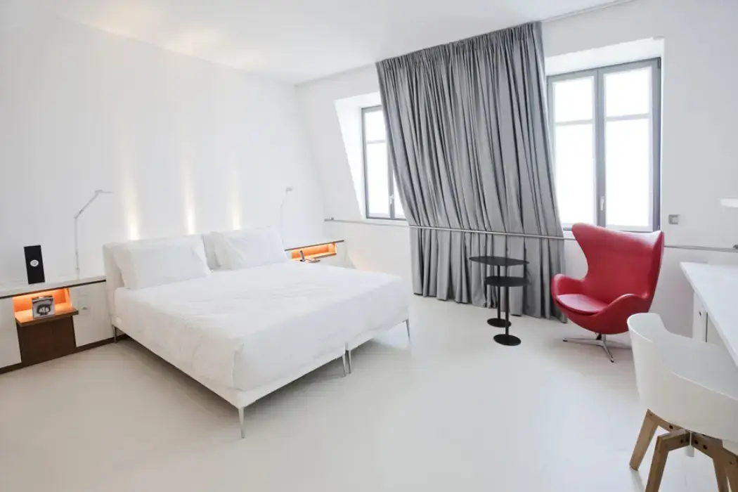 C2 Hôtel 3