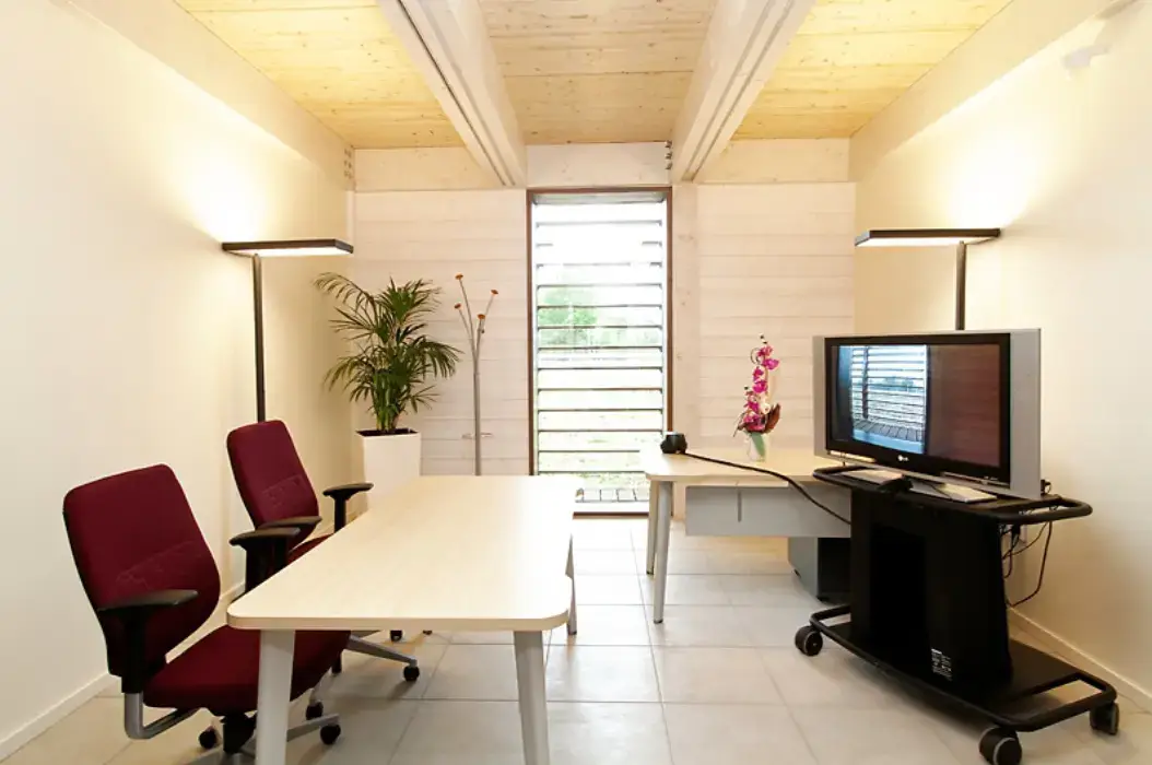 Buro Club Albi 4
