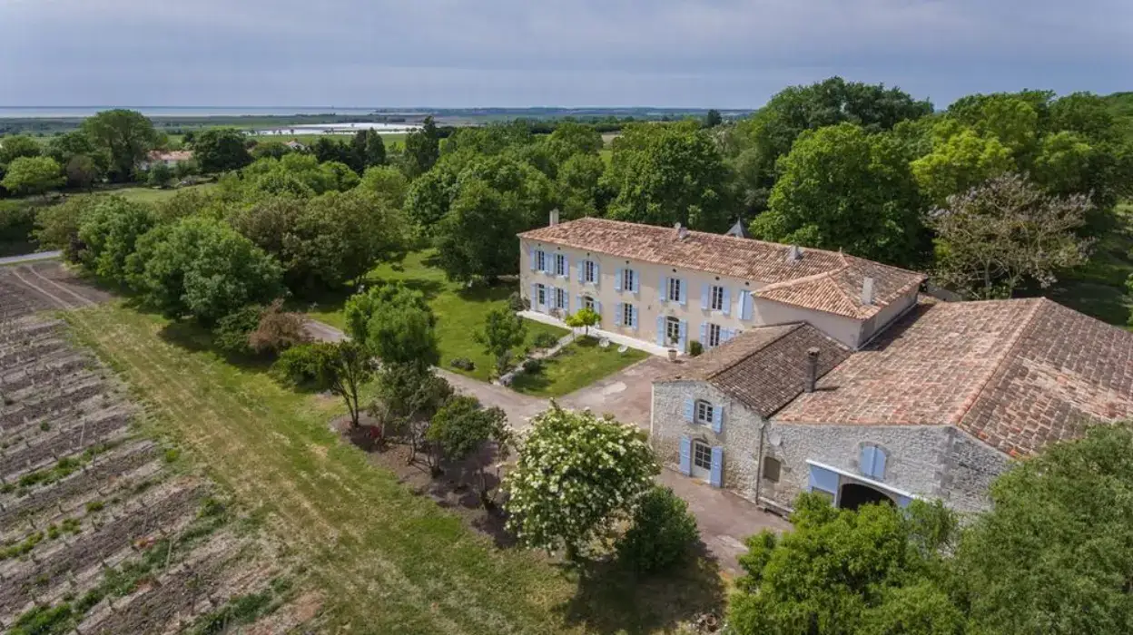 Logis de la Grosse Pierre 2