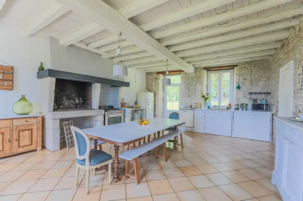 Logis de la Grosse Pierre 9