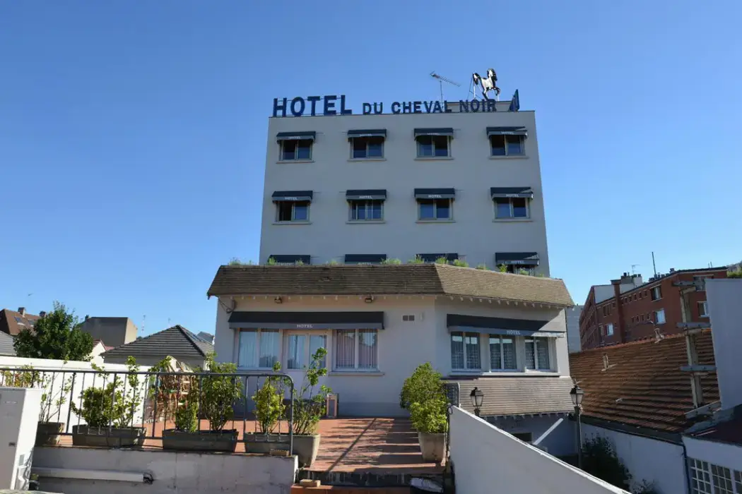 Le Cheval Noir 5
