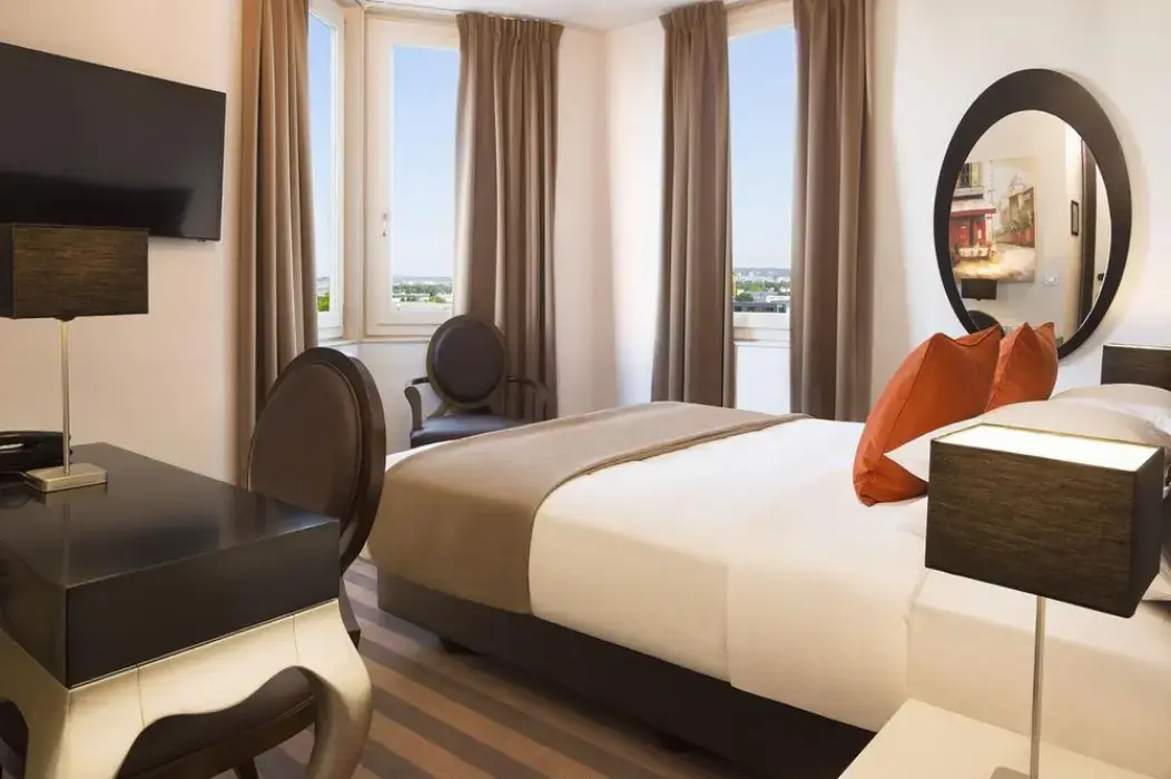 Executive Hôtel 9
