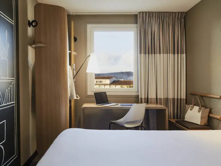 Ibis Toulon La Seyne 2