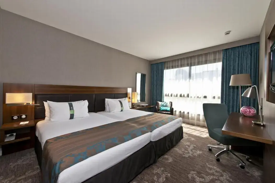 Holiday Inn Nice Centre 7