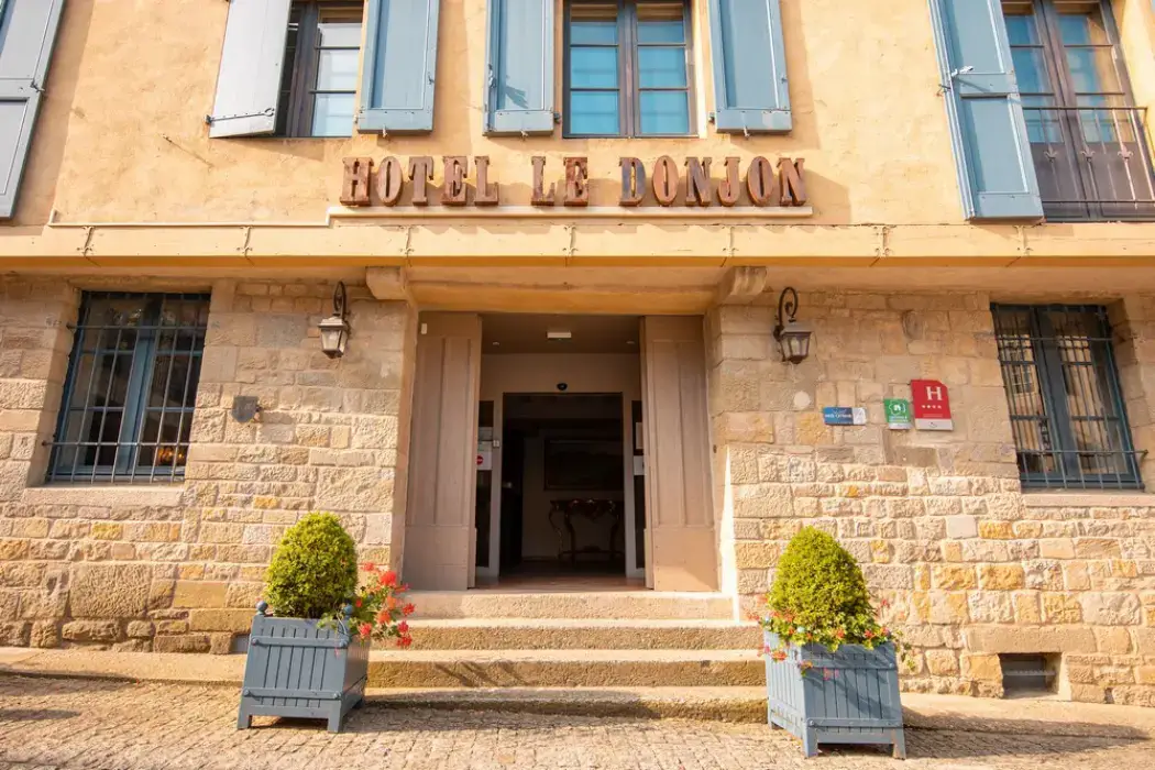 Hôtel Le Donjon - Coeur de la Cité Médiévale 2