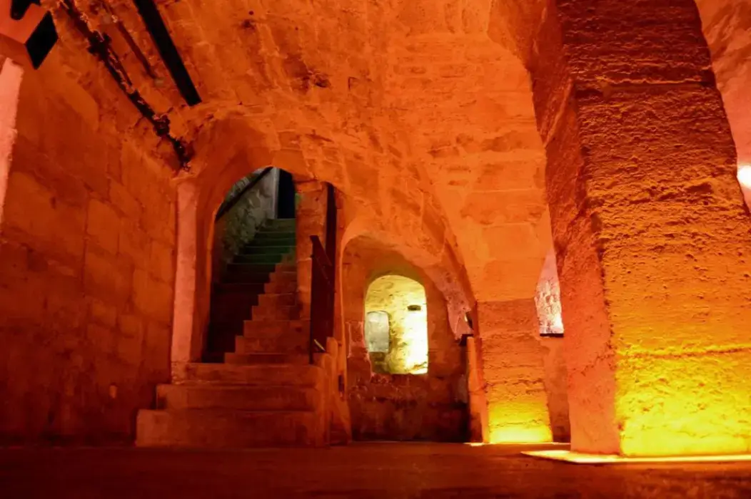 Cave des Bernardins 2