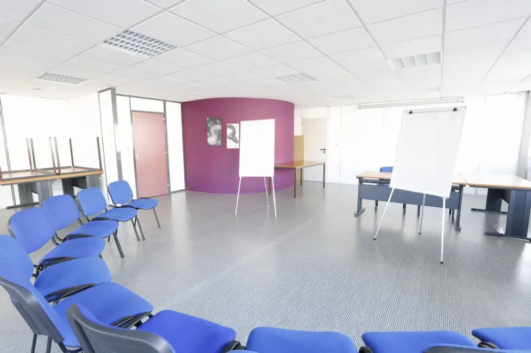 Business Center 9