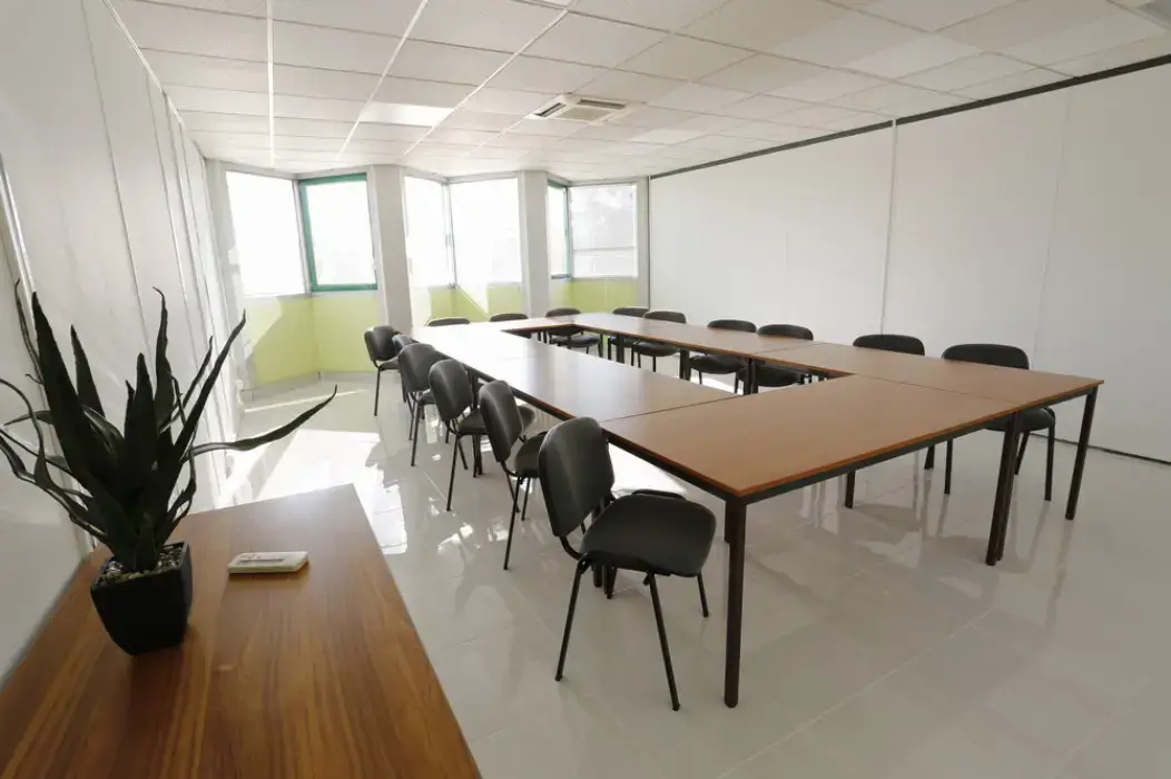 Business Center 10