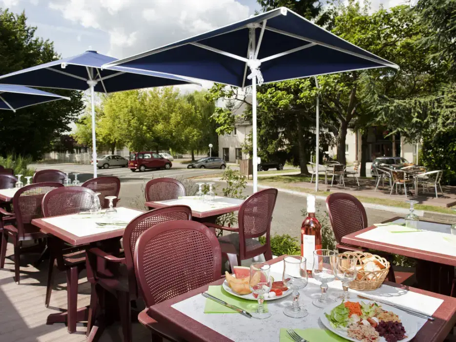 Ibis Senlis 5