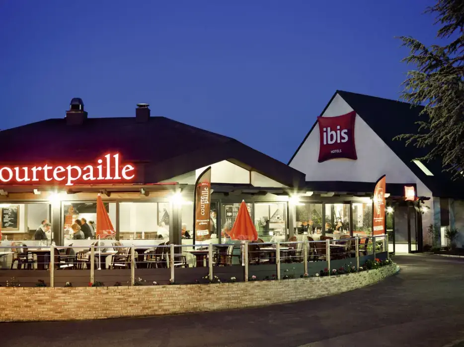 Ibis Senlis 11