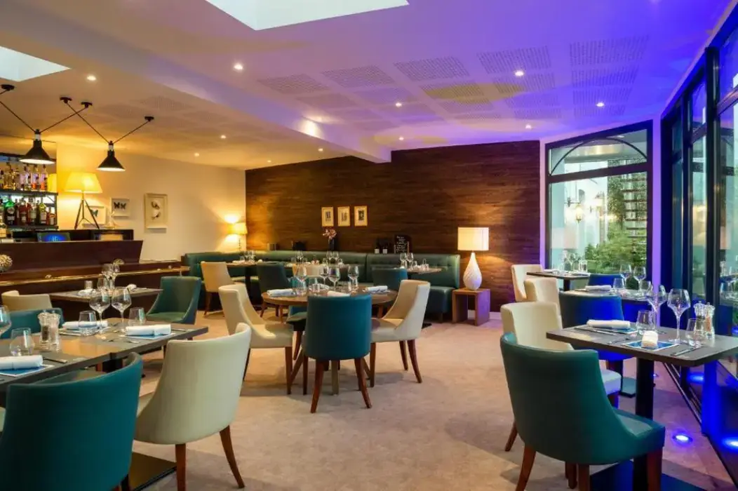 Hôtel Restaurant Les Ormes 3