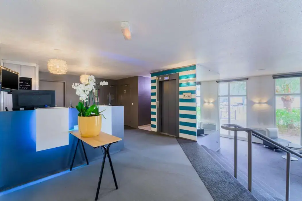 Comfort Hotel Lille Europe 4