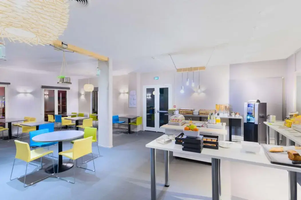 Comfort Hotel Lille Europe 7