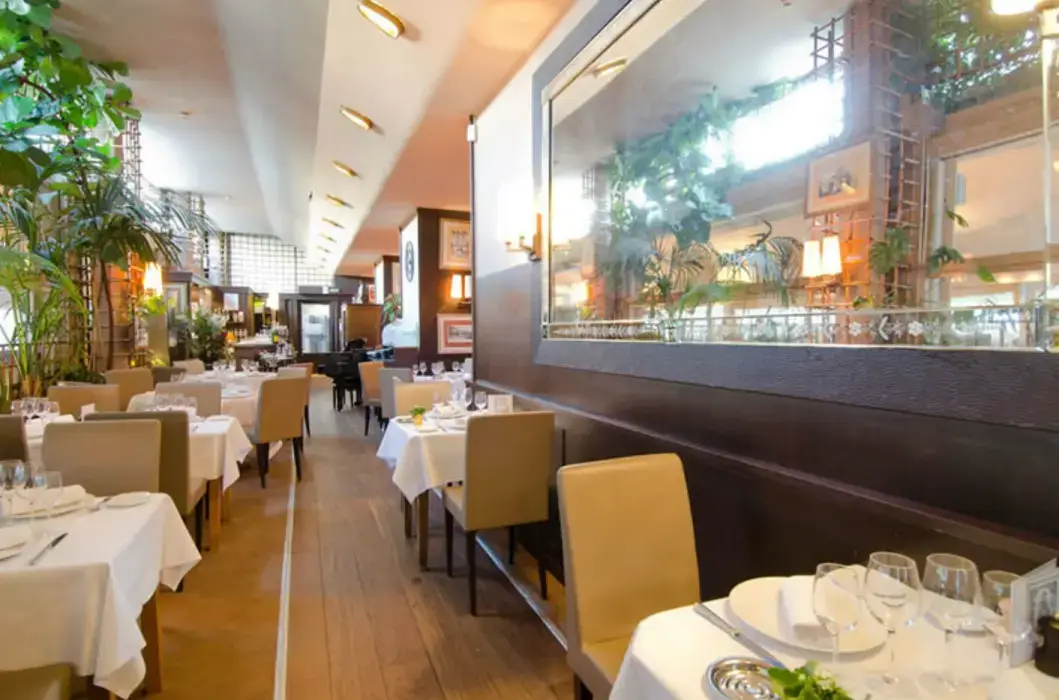 Chez Françoise 3