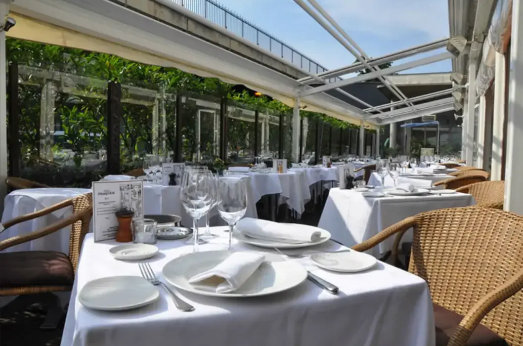 Chez Françoise 8