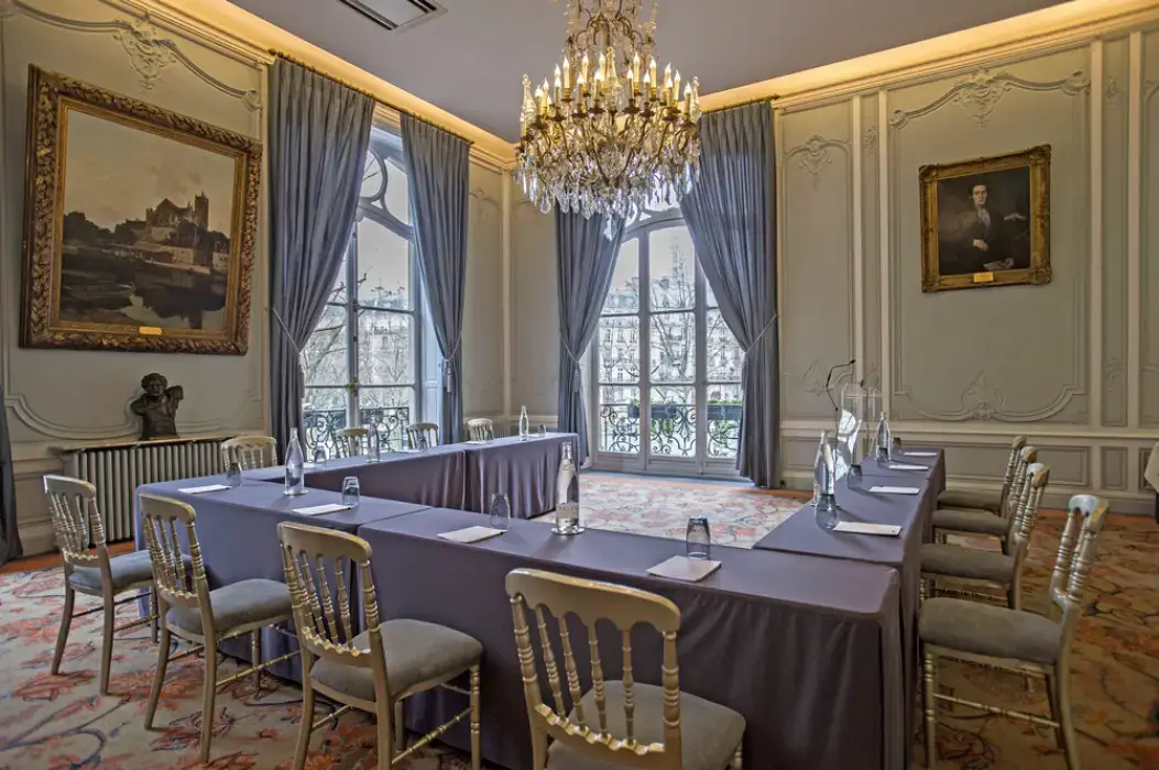 Les Salons de L'Hotel des Arts et Métiers 7
