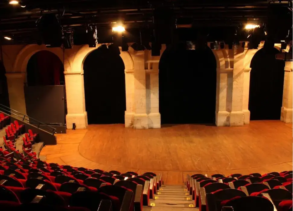 Halle aux Grains 8
