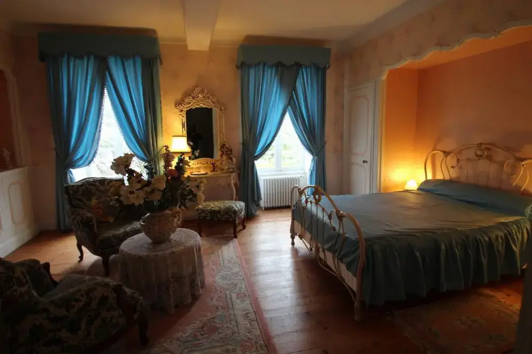 Chateau de Mesnac 4