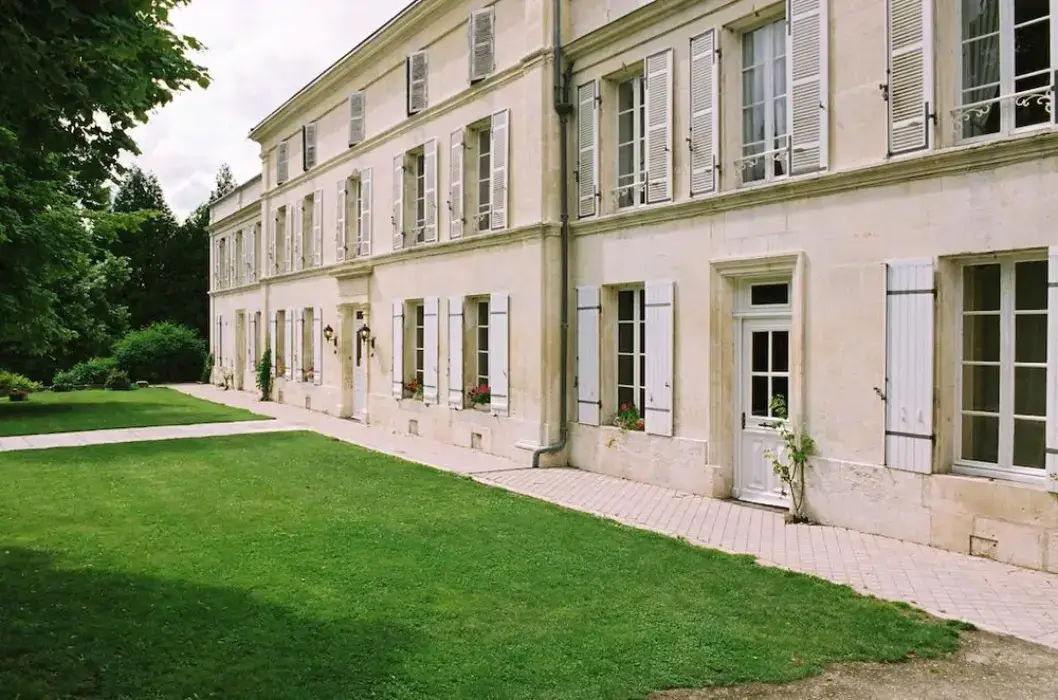 Chateau de Mesnac 6
