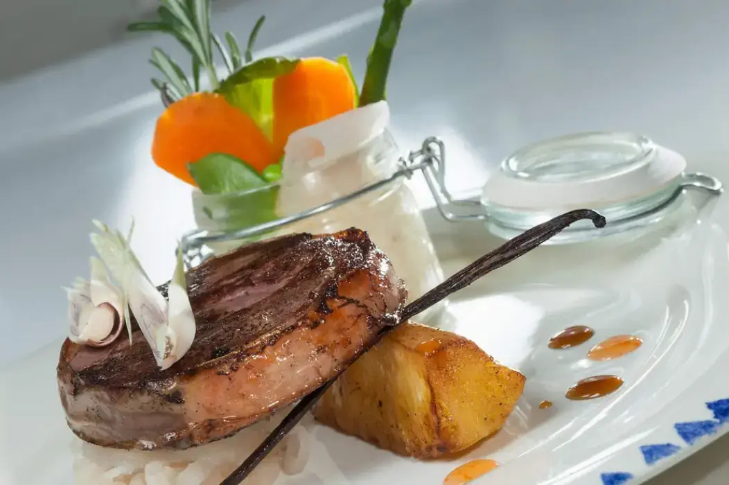 Hôtel Restaurant Les Capucins 6