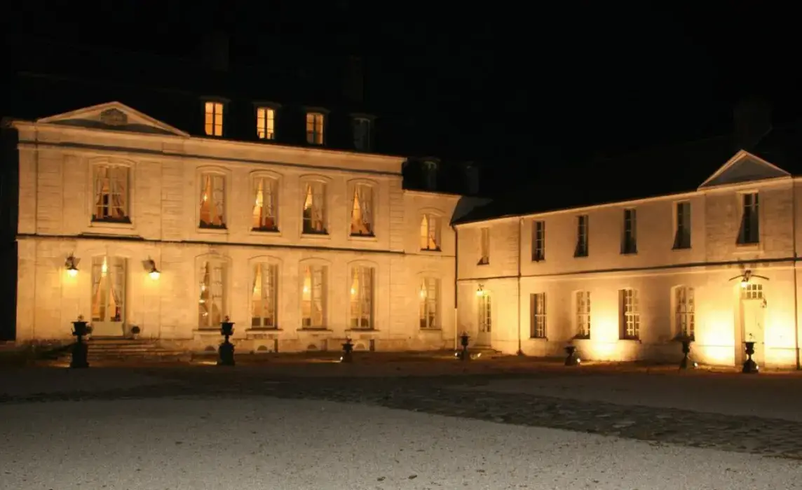 Château de Maudetour 9