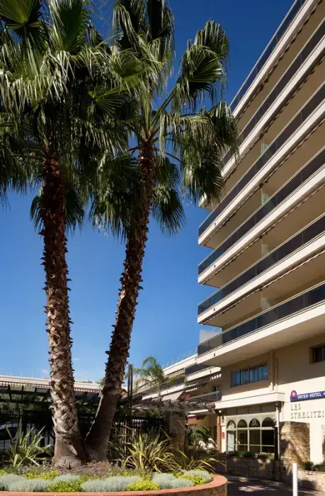 Hotel  et Résidence Les Strelitzias 7