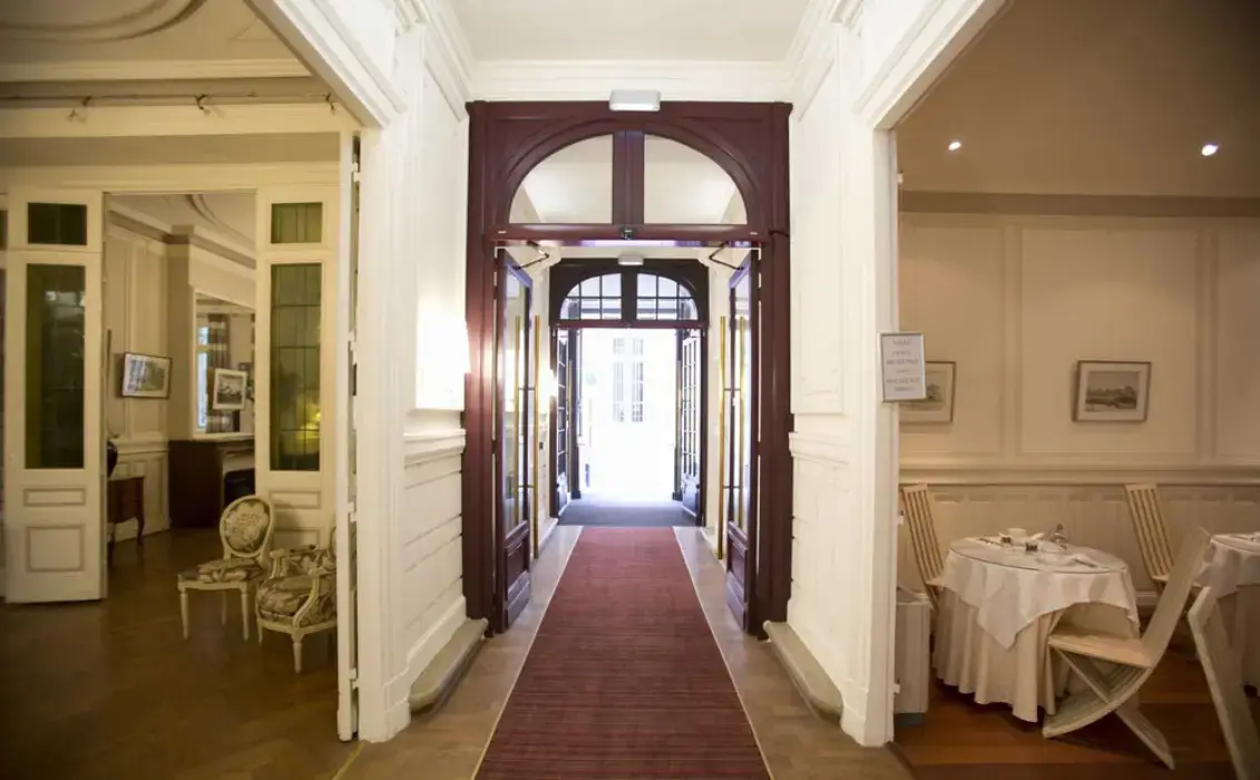 Best Western Grand Hôtel Français 6