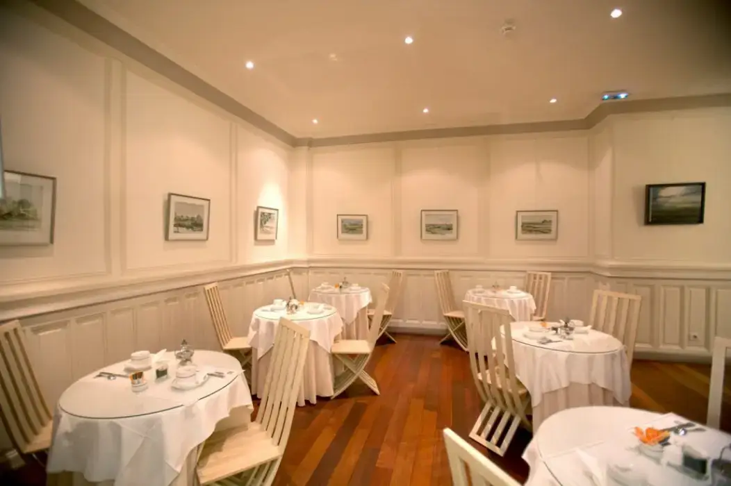 Best Western Grand Hôtel Français 9