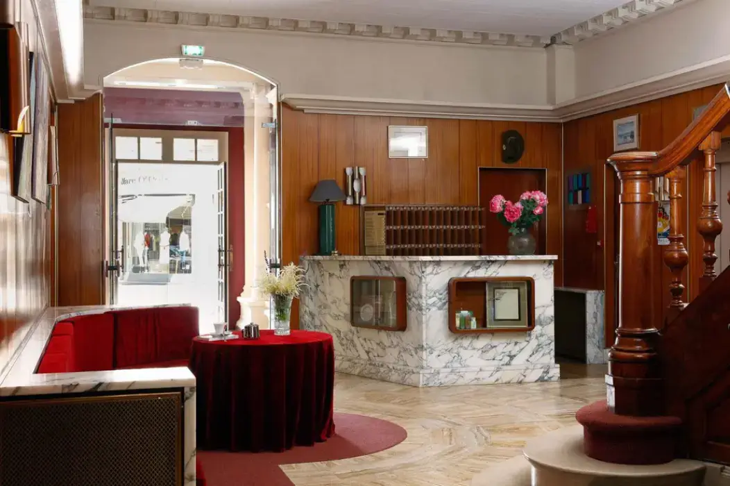 Grand Hôtel de L'Univers Amiens 5