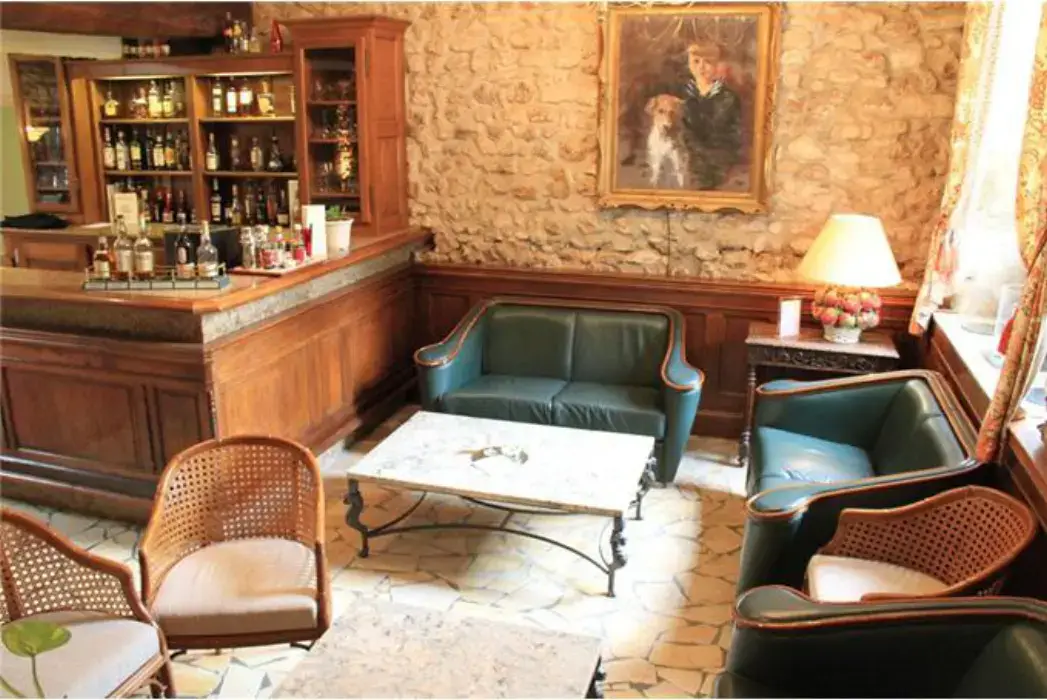 Chateau Perigny 9
