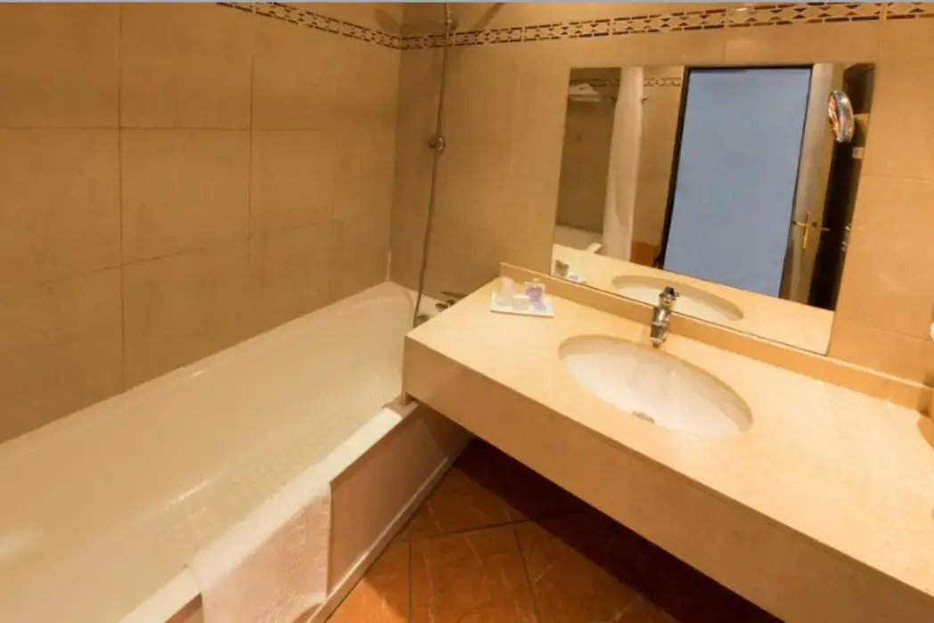 Hôtel Ariane 7