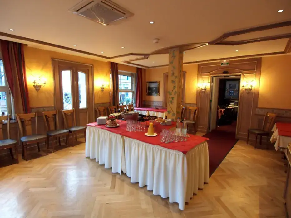 Hotel Restaurant Au Cerf D'Or 7