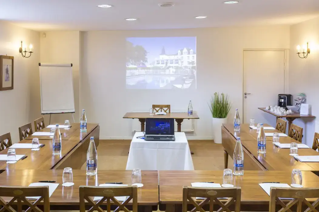 Hotel Restaurant Spa du Tumulus 3