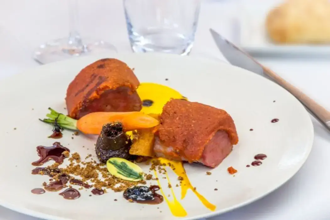 Hotel Restaurant Spa du Tumulus 8