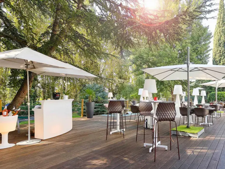 Novotel Avignon Nord 8
