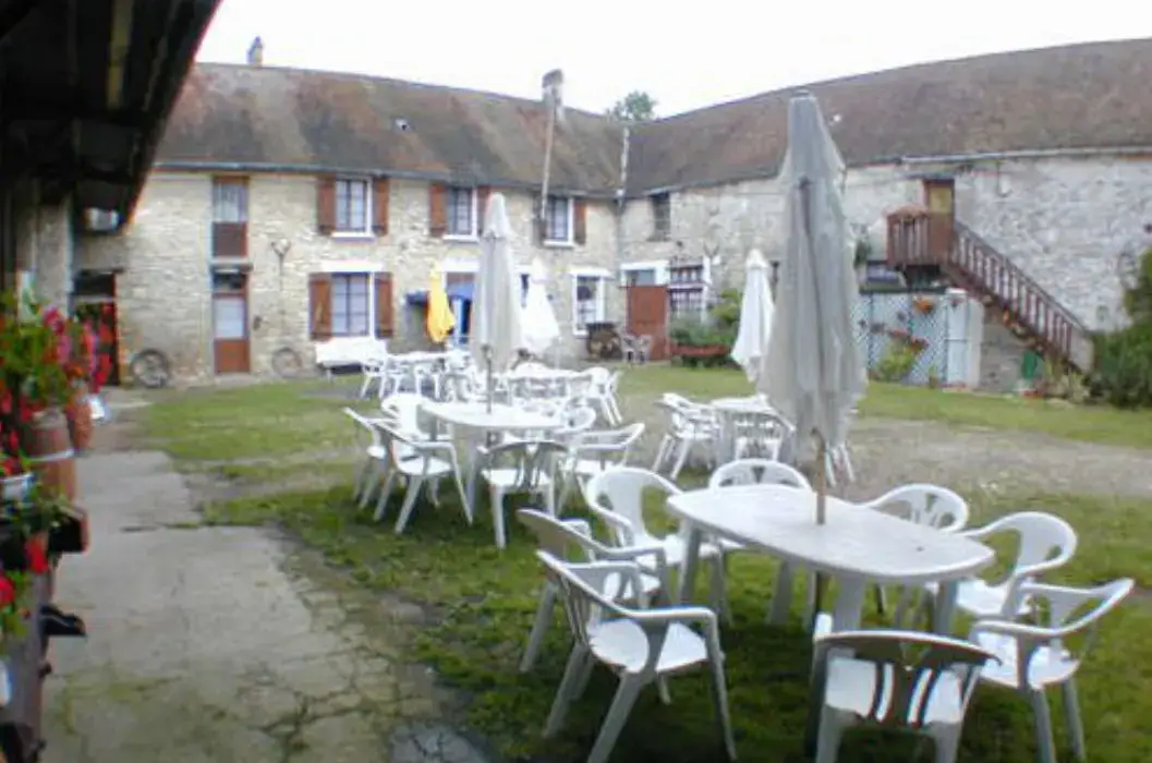 Ferme De Damply 5