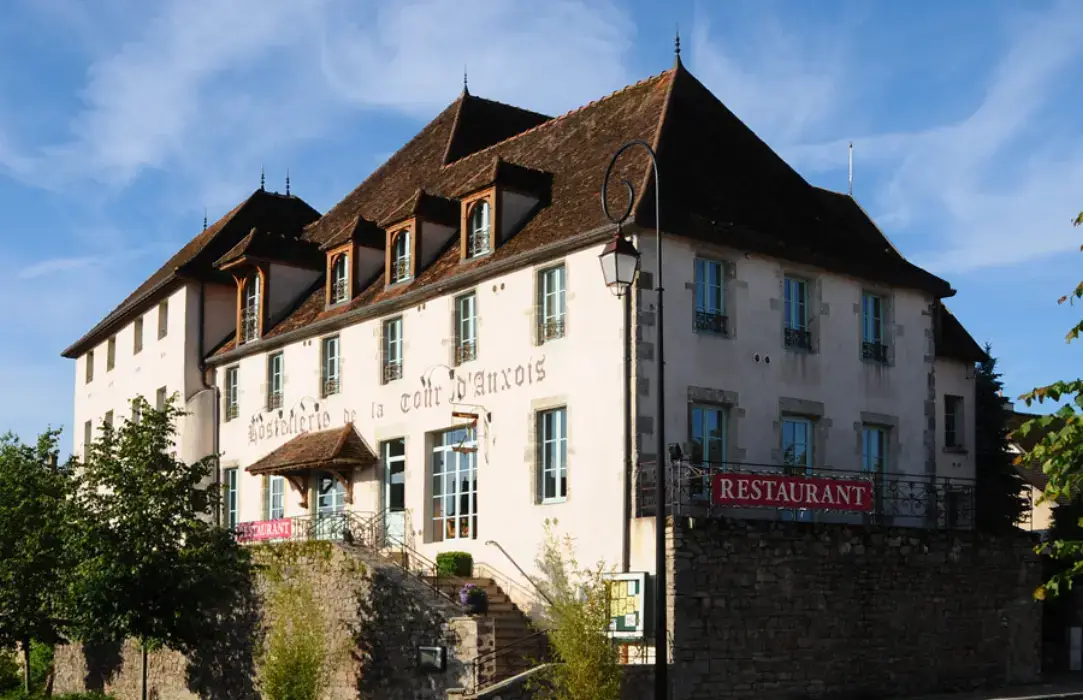 Hostellerie de la Tour d'Auxois 5