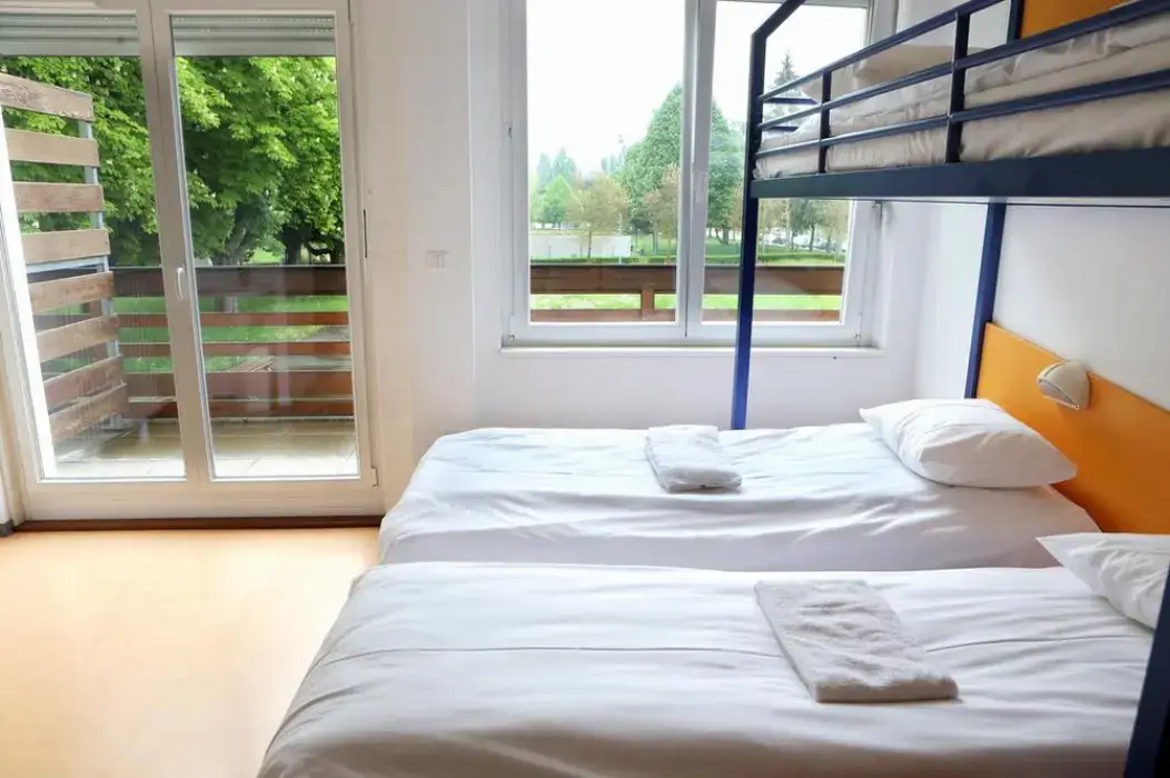Auberge de Jeunesse 4