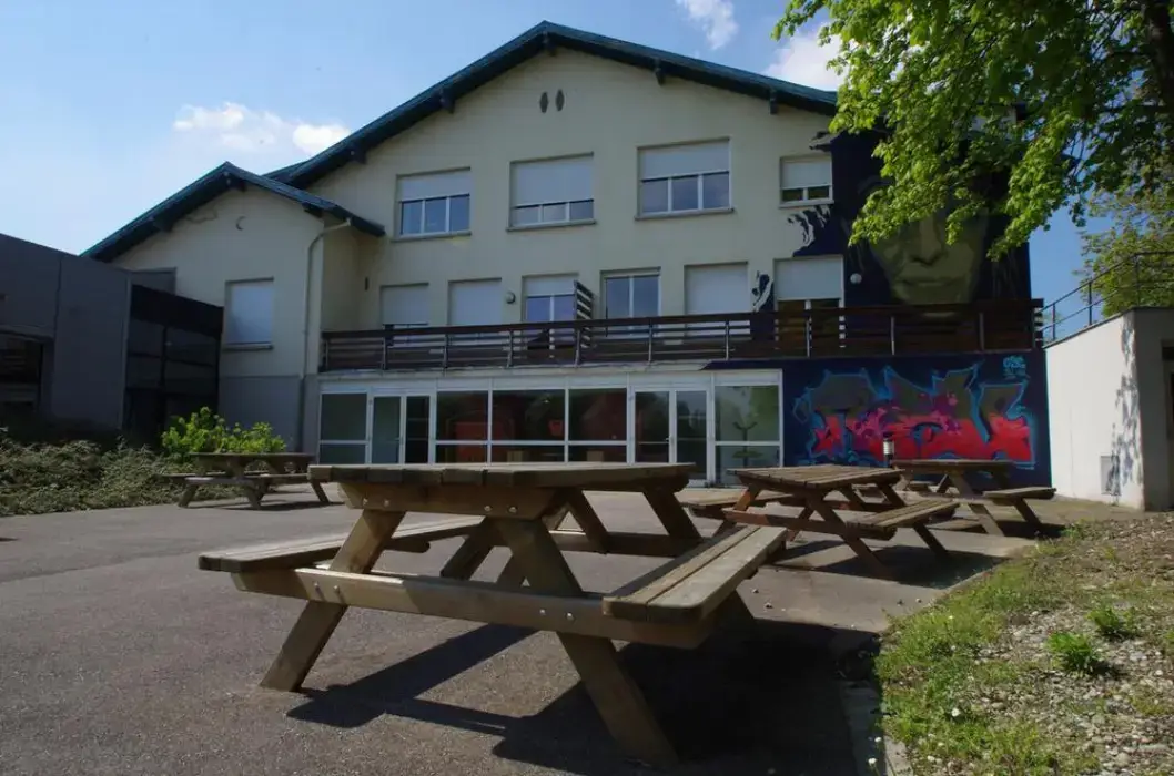 Auberge de Jeunesse 5