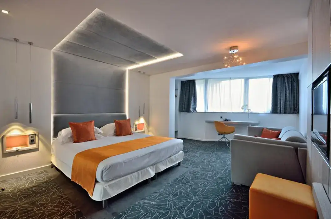Hôtel Cezanne et SPA 4