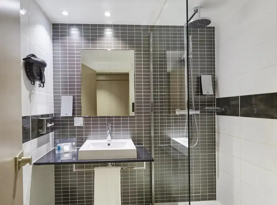 Holiday Inn Toulon City Centre 4