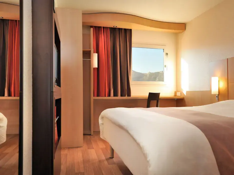 Ibis Marseille Est La Valentine 3