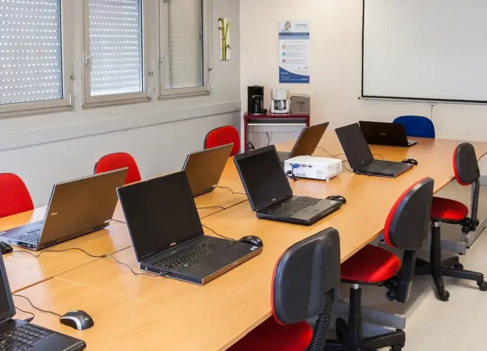 Formatic Centre 2