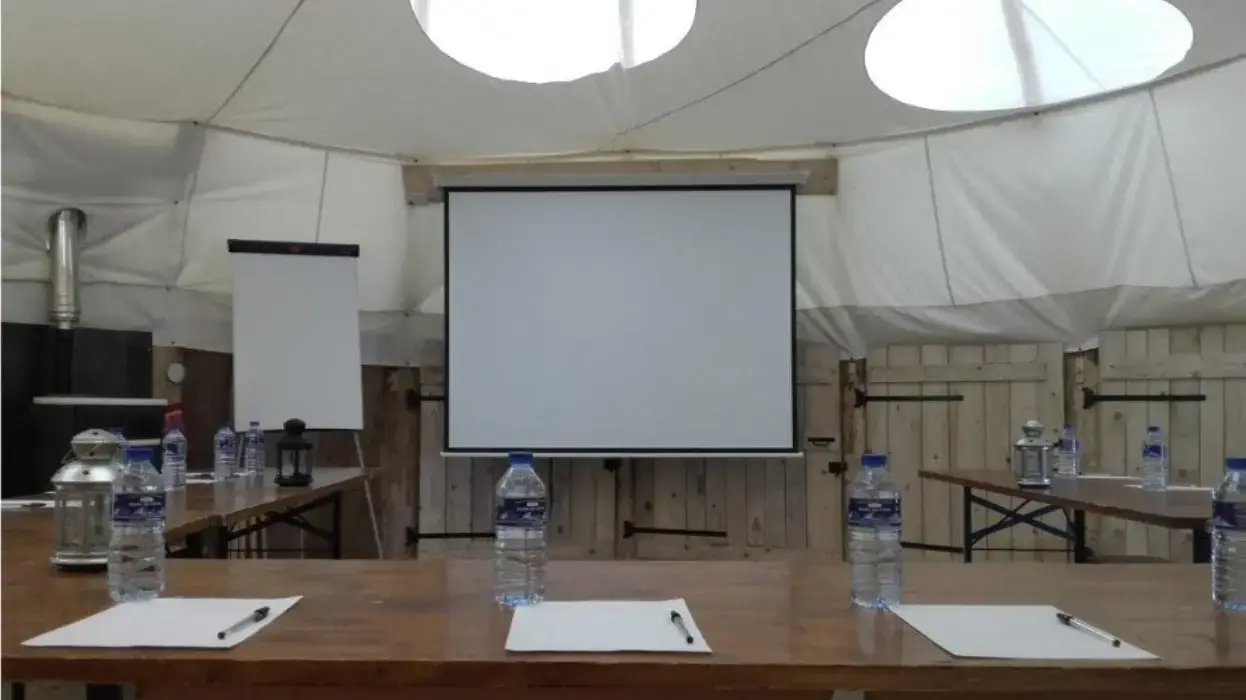 Village Tipi 3