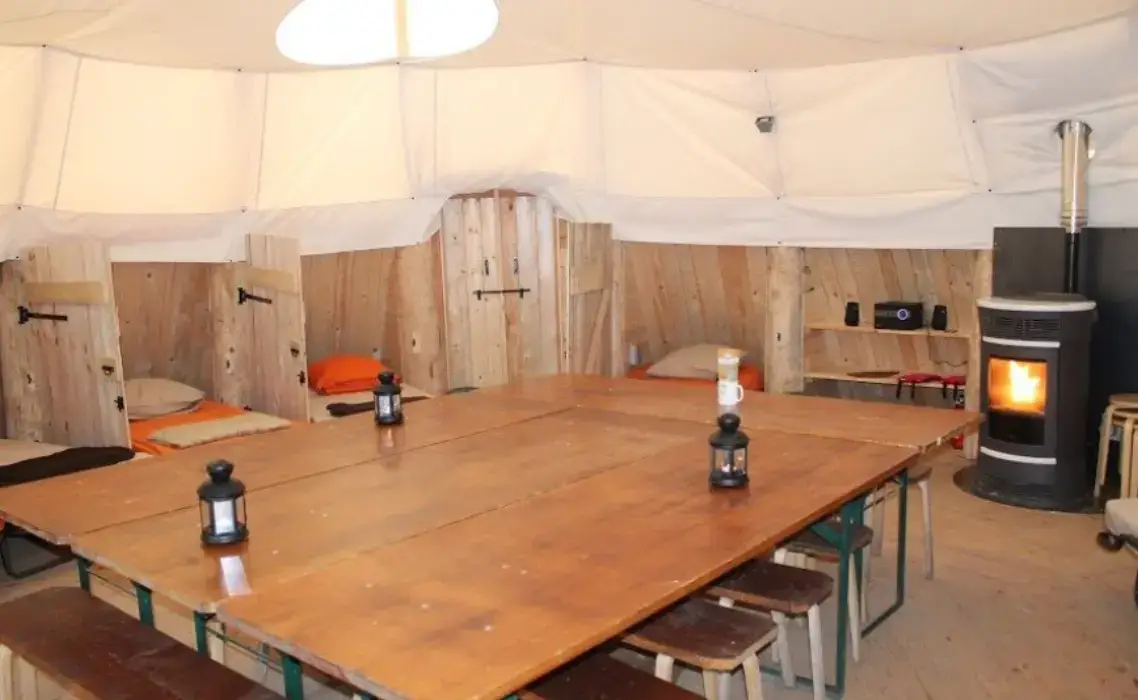 Village Tipi 5